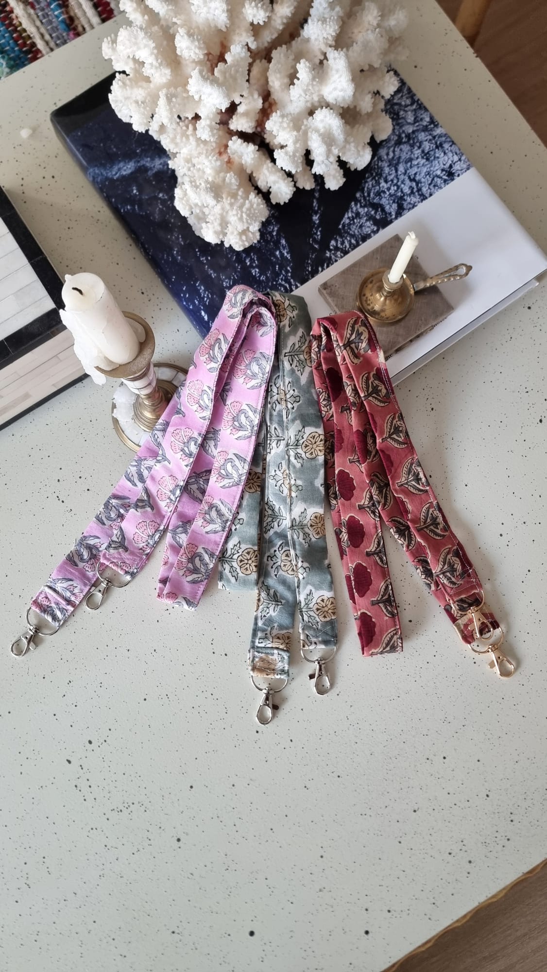 Cinta cuelga móvil rosa