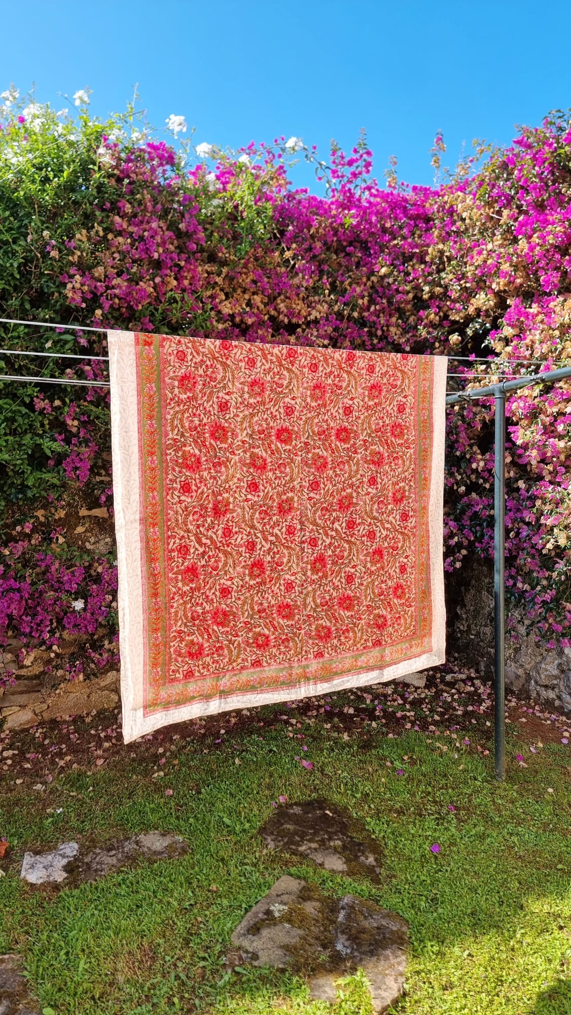 Pareo flores rosas y beige