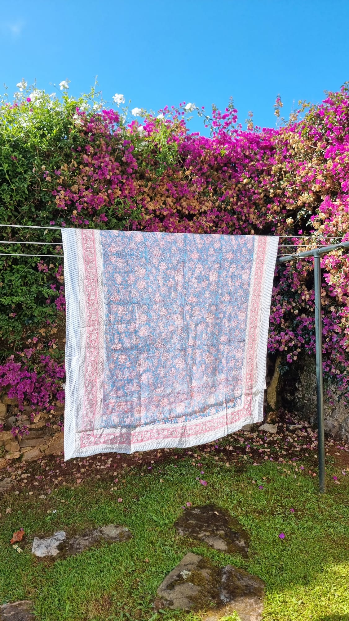 Pareo flores azul y rosa