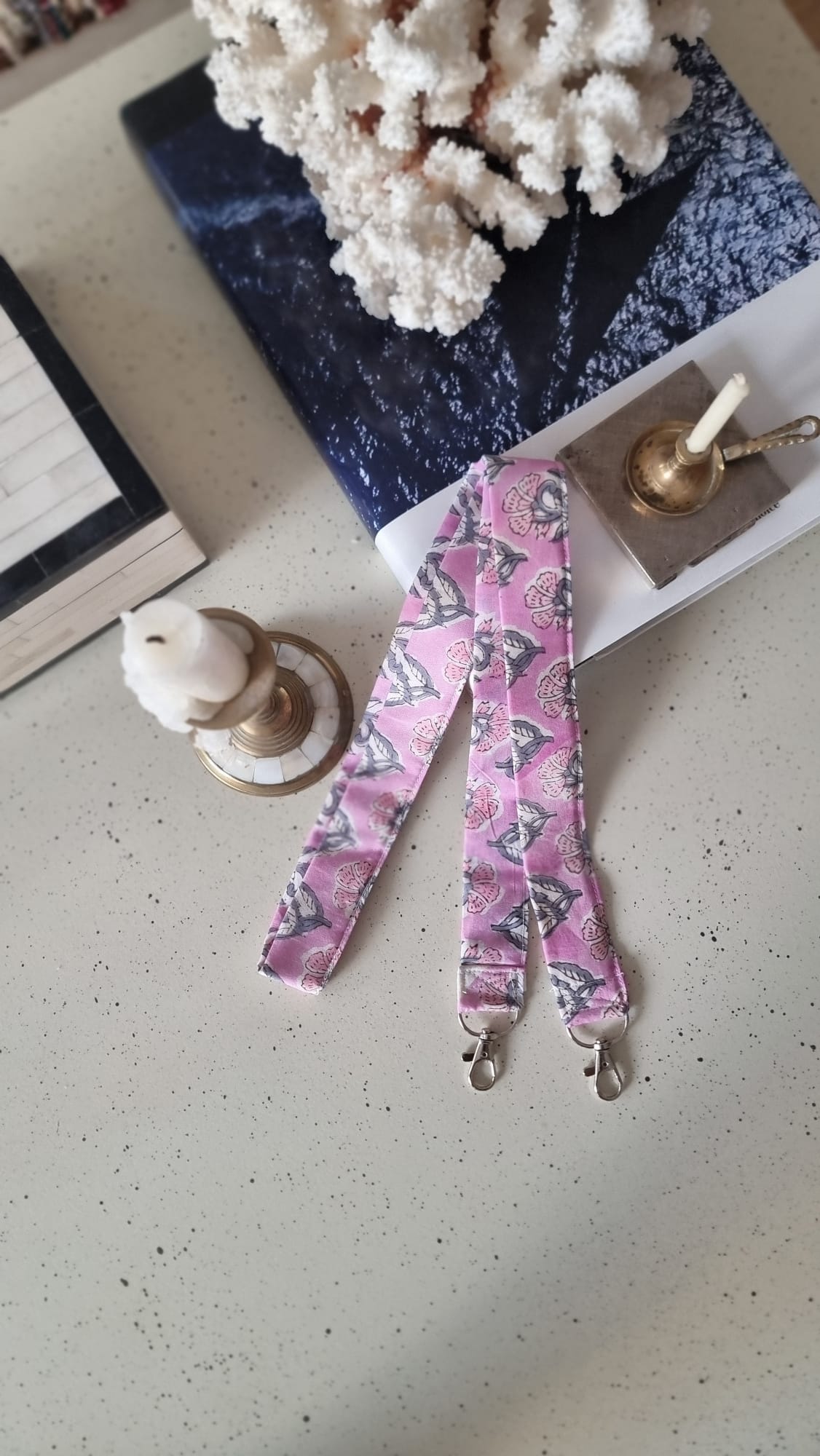 Cinta cuelga móvil rosa