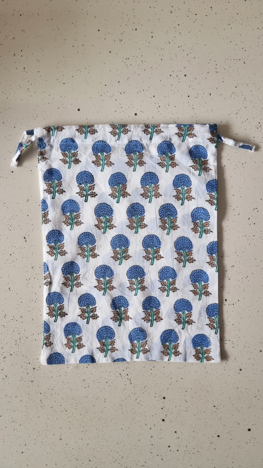 Bolsa de tela grande - Blanca flor azul