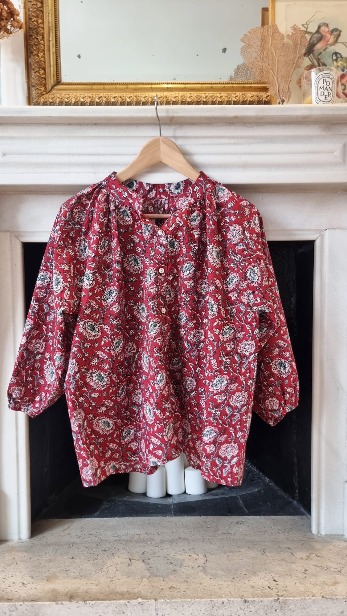 Camisa botones burdeos