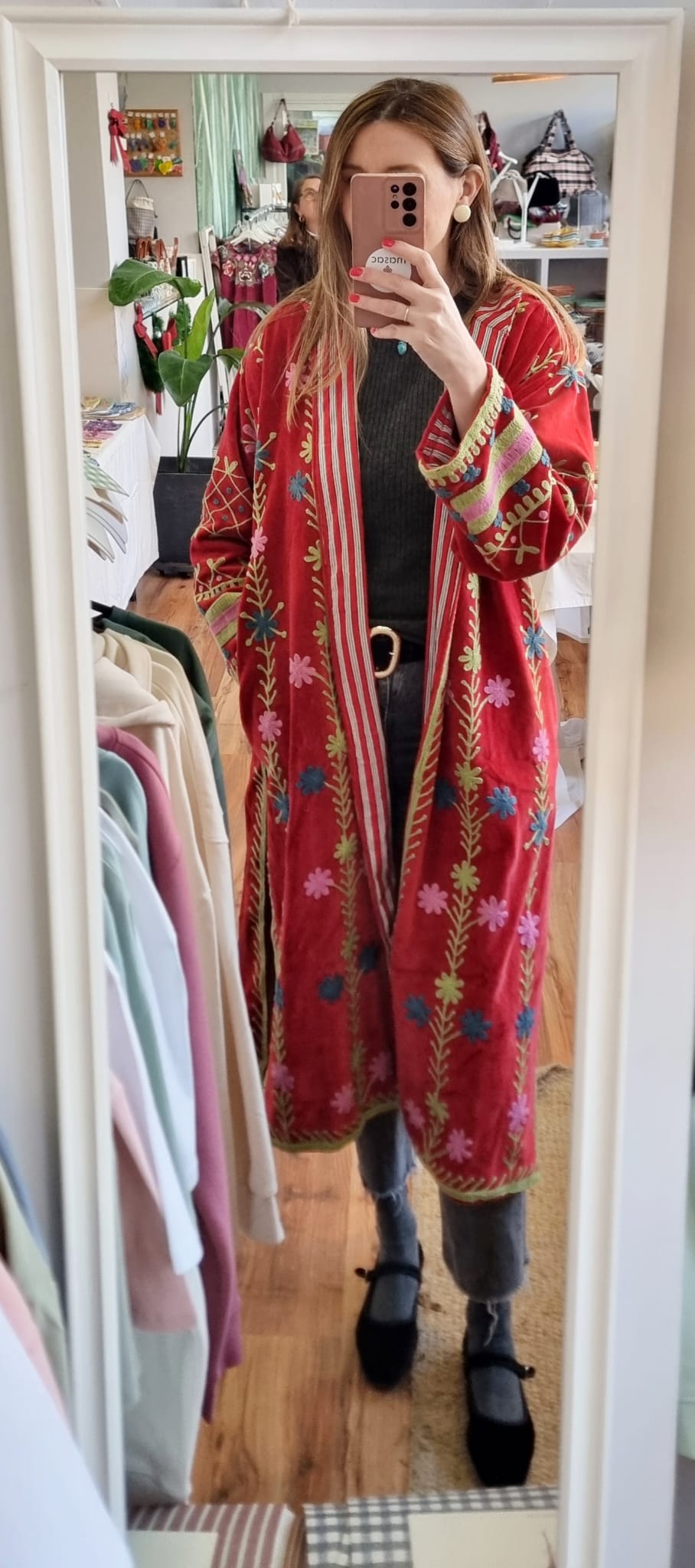 Kimono de terciopelo rojo