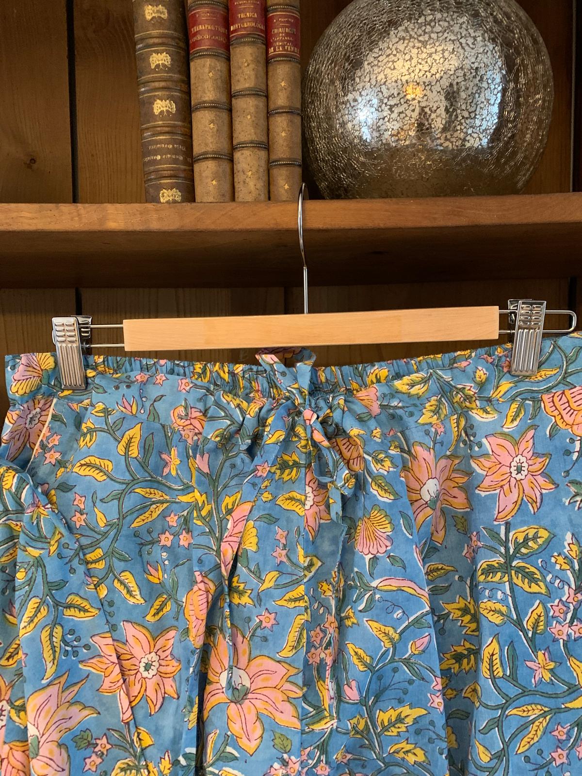 Pijama de flores azul