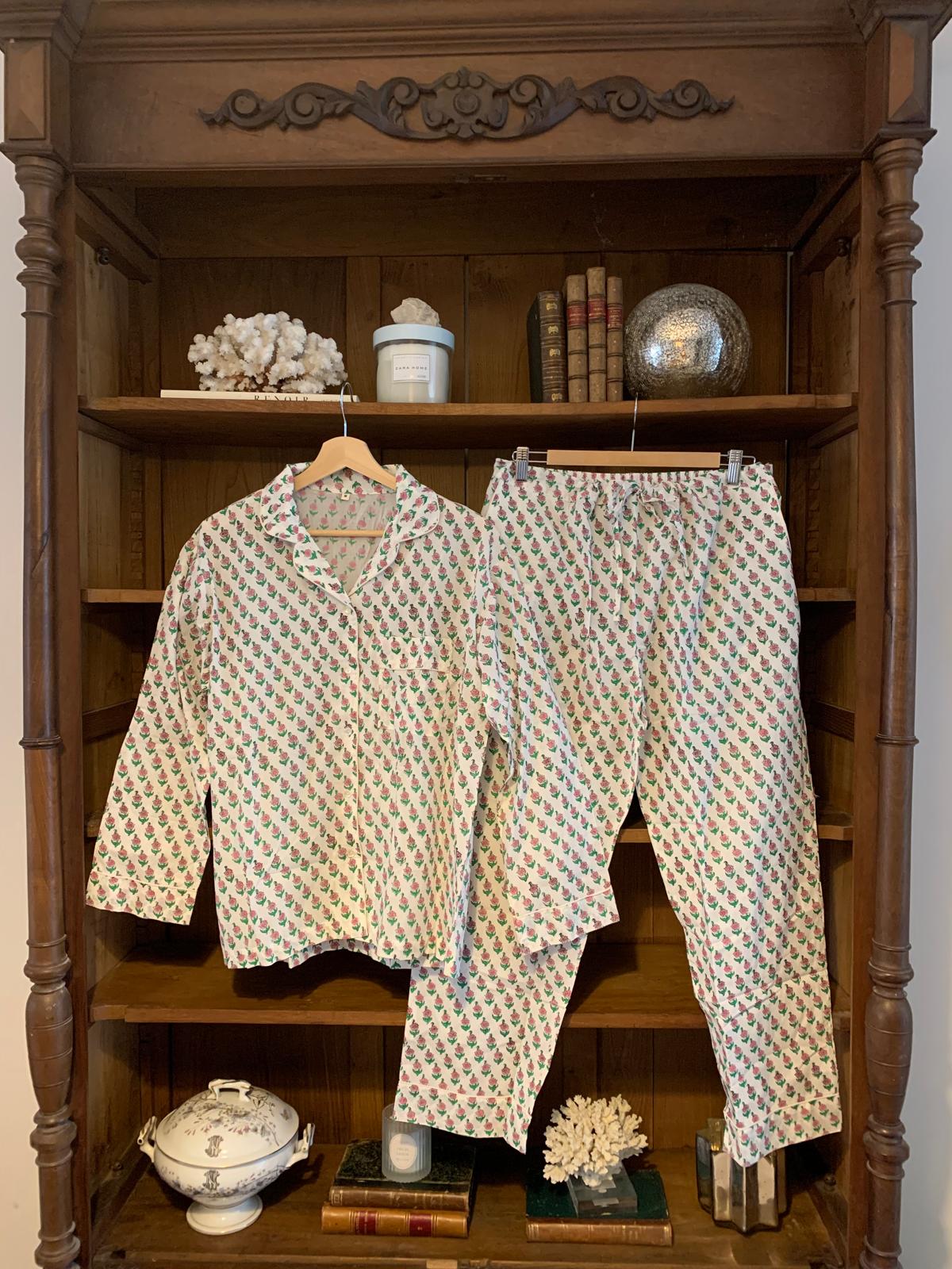 Pijama florecitas rosas